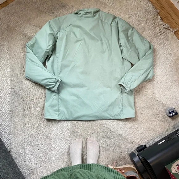 Arc'teryx Men's Mint Green Performance Jacket - Picture 6 of 13